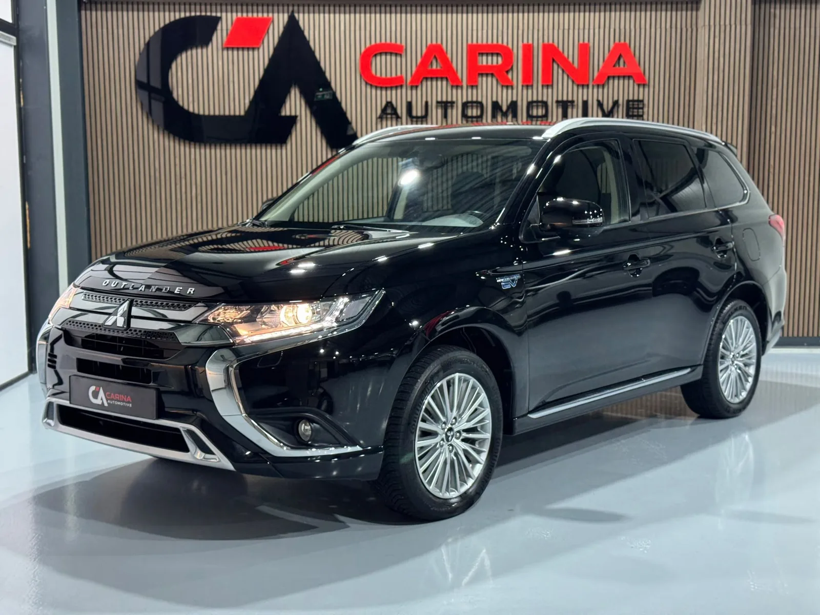 Mitsubishi Outlander (2020) — foto 1