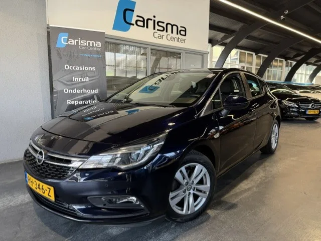 Opel Astra (2017) — foto 1