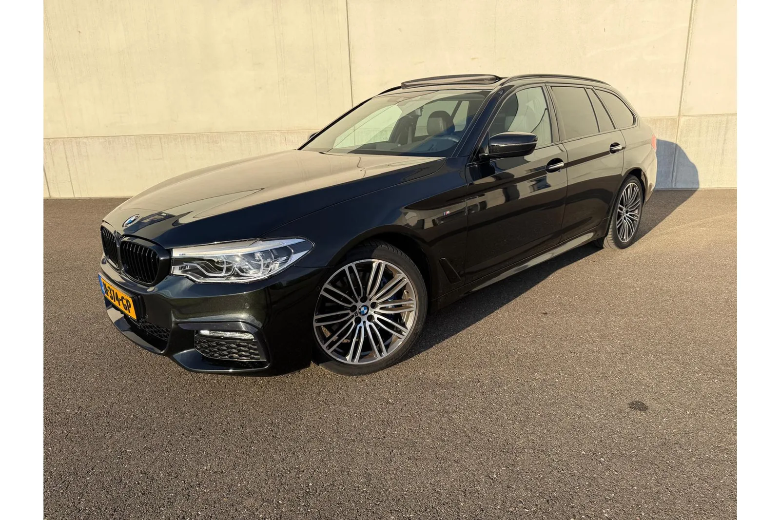 BMW 5-Serie (2017) — foto 1
