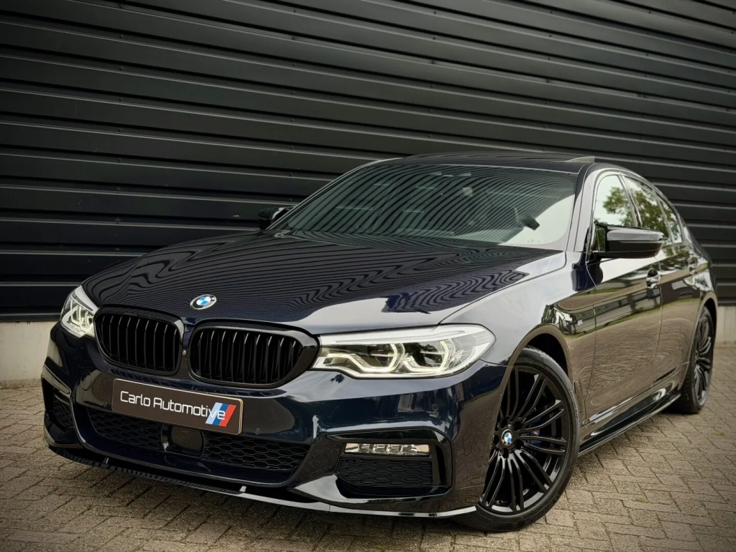 BMW 5-Serie (2017) — foto 1