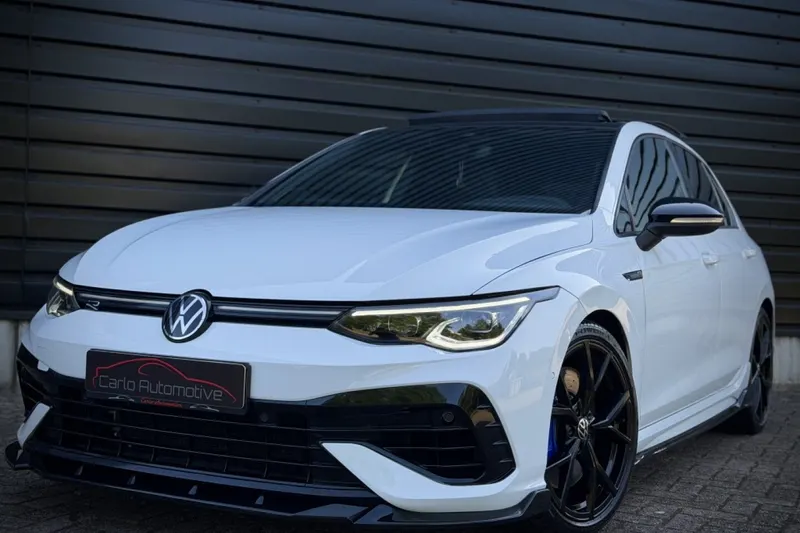 Volkswagen Golf (2023)