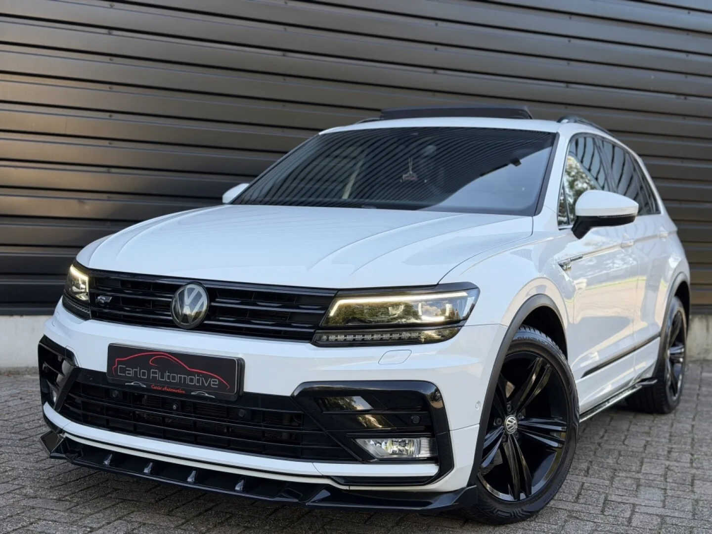 Volkswagen Tiguan (2017) — foto 1