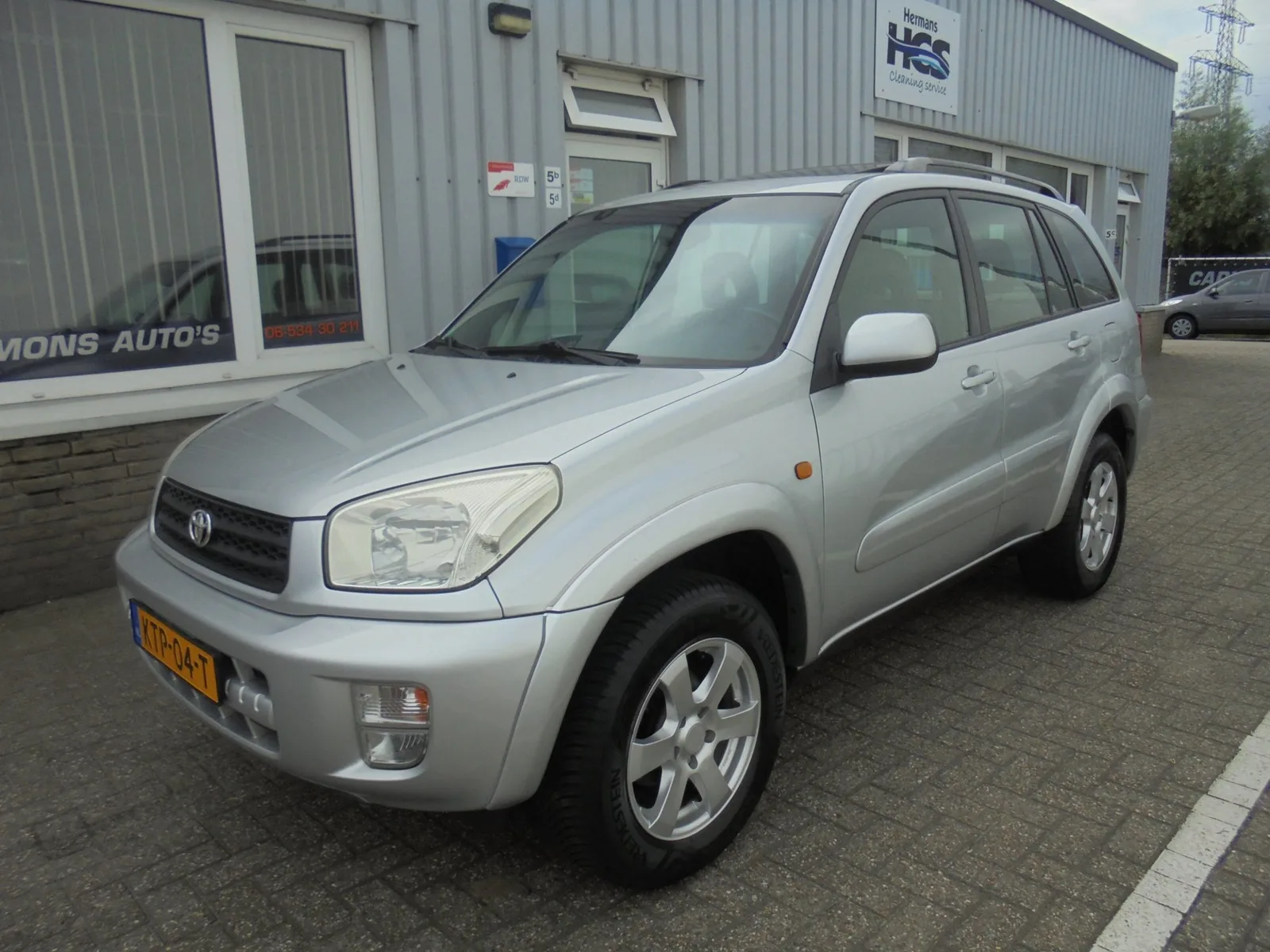 Toyota RAV4 (2002) — foto 1