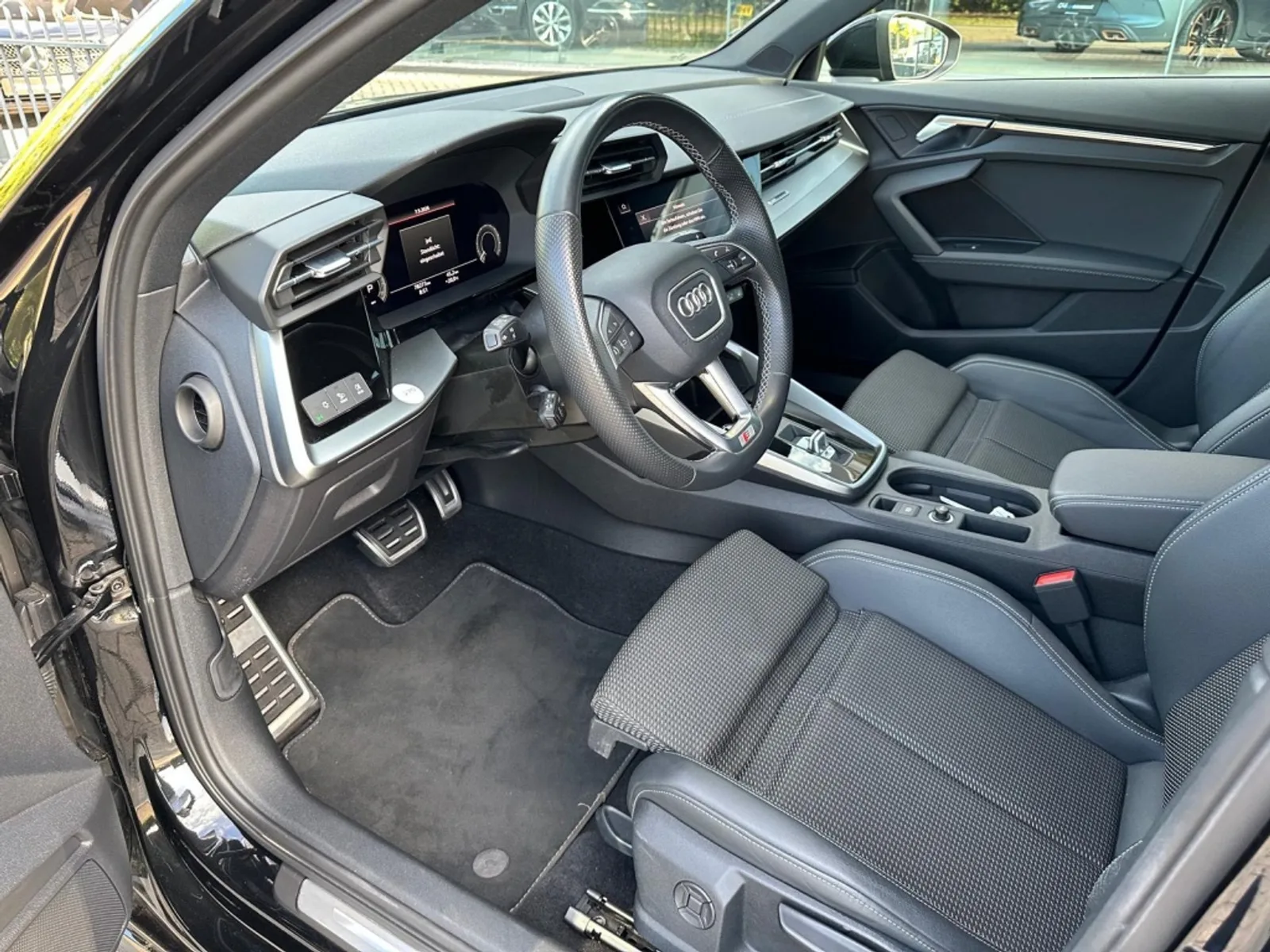 Audi A3 (2023) — foto 1