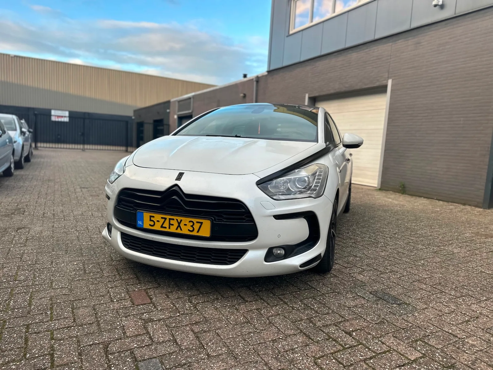 Citroën DS5 (2012) — foto 1