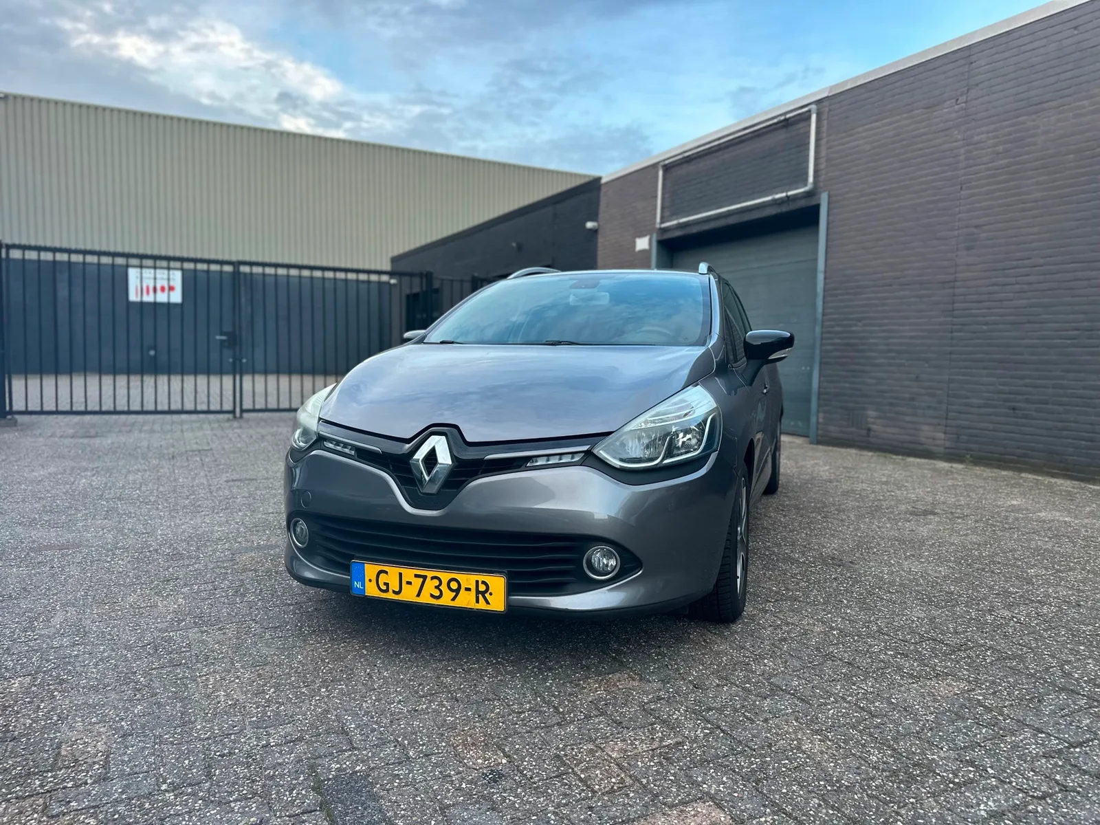Renault Clio (2015) — foto 1