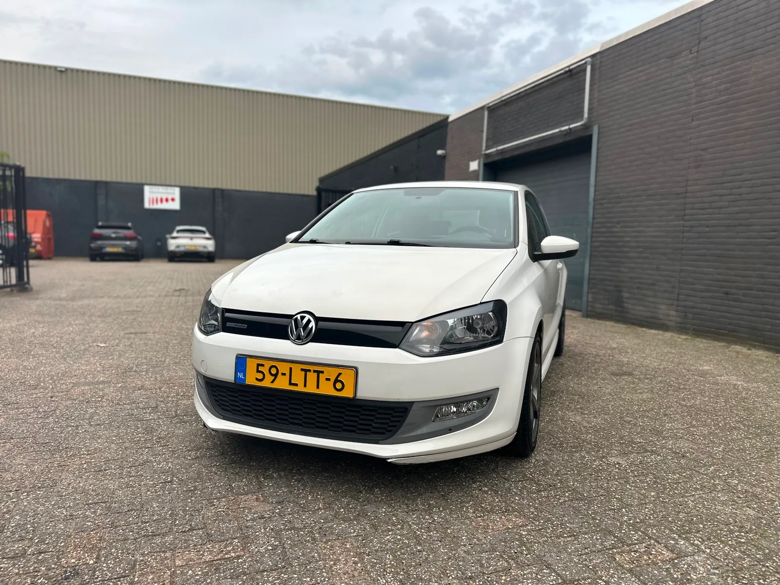 Volkswagen Polo (2010) — foto 1