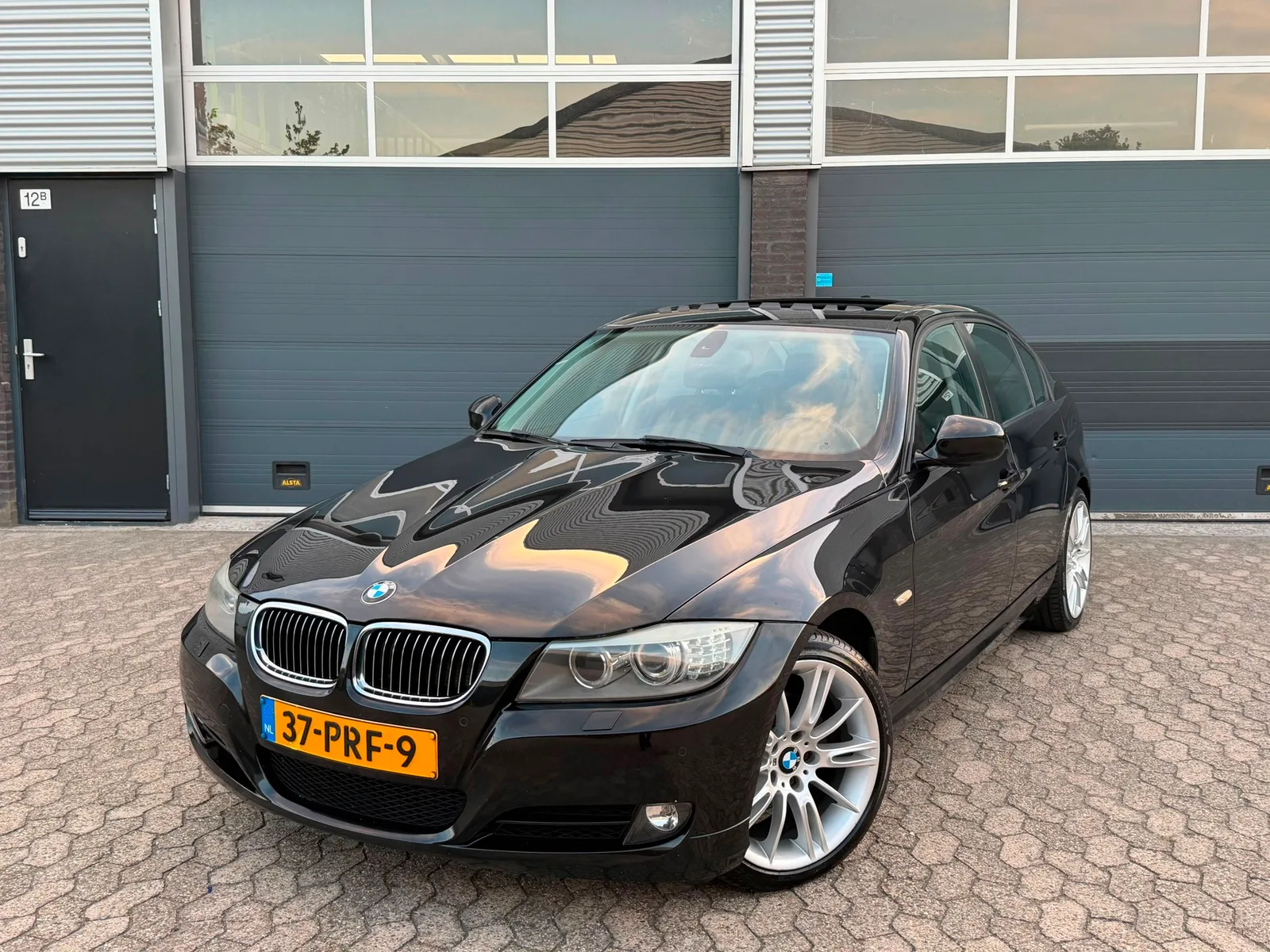 BMW 3-Serie (2010) — foto 1