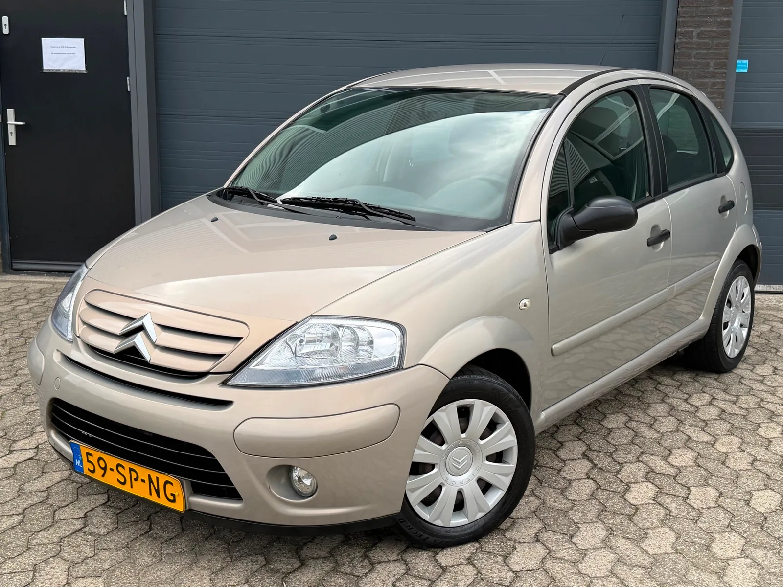Citroën C3 (2006) — foto 1