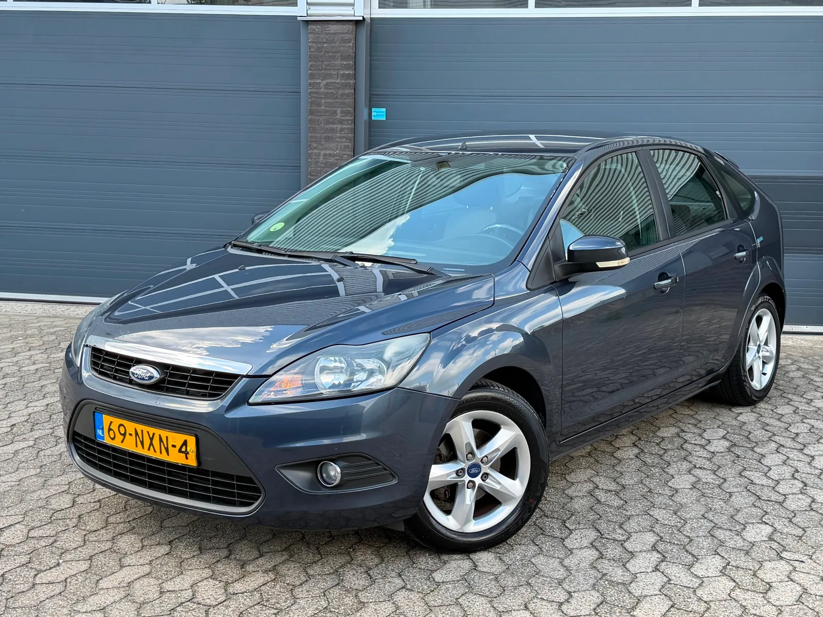 Ford Focus (2010) — foto 1
