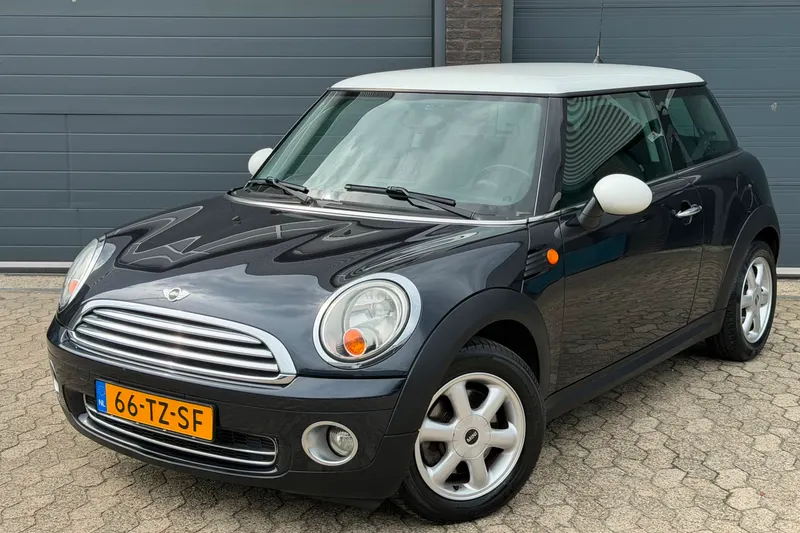 MINI Cooper (2007)