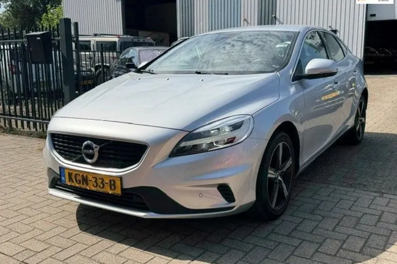 Volvo V40 (2019)