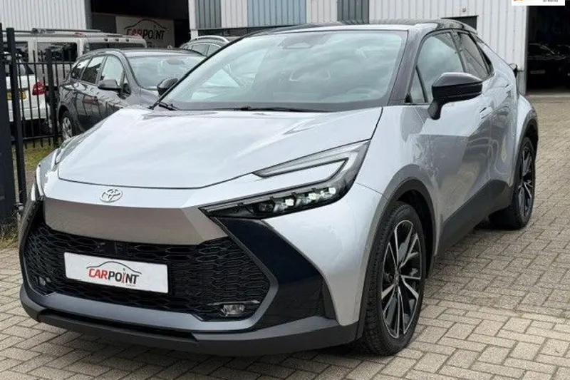 Toyota C-HR (2024)