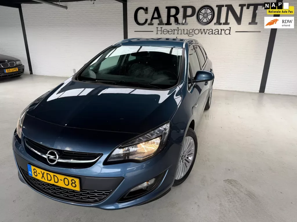 Opel Astra (2014) — foto 1