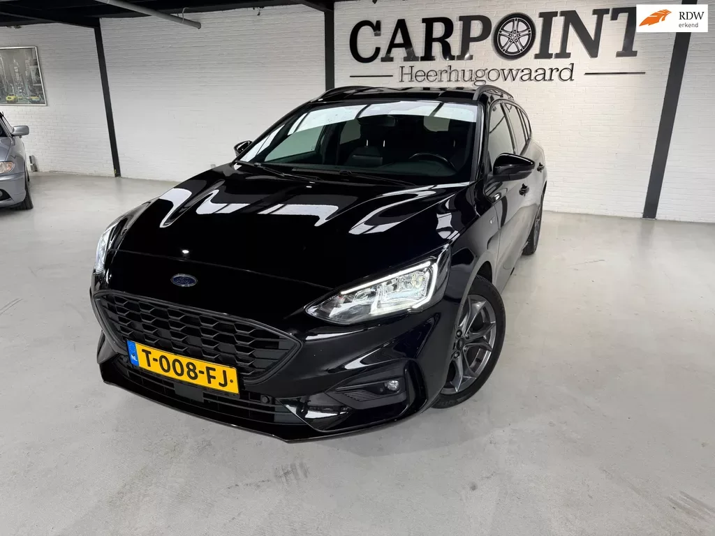 Ford Focus (2020) — foto 1