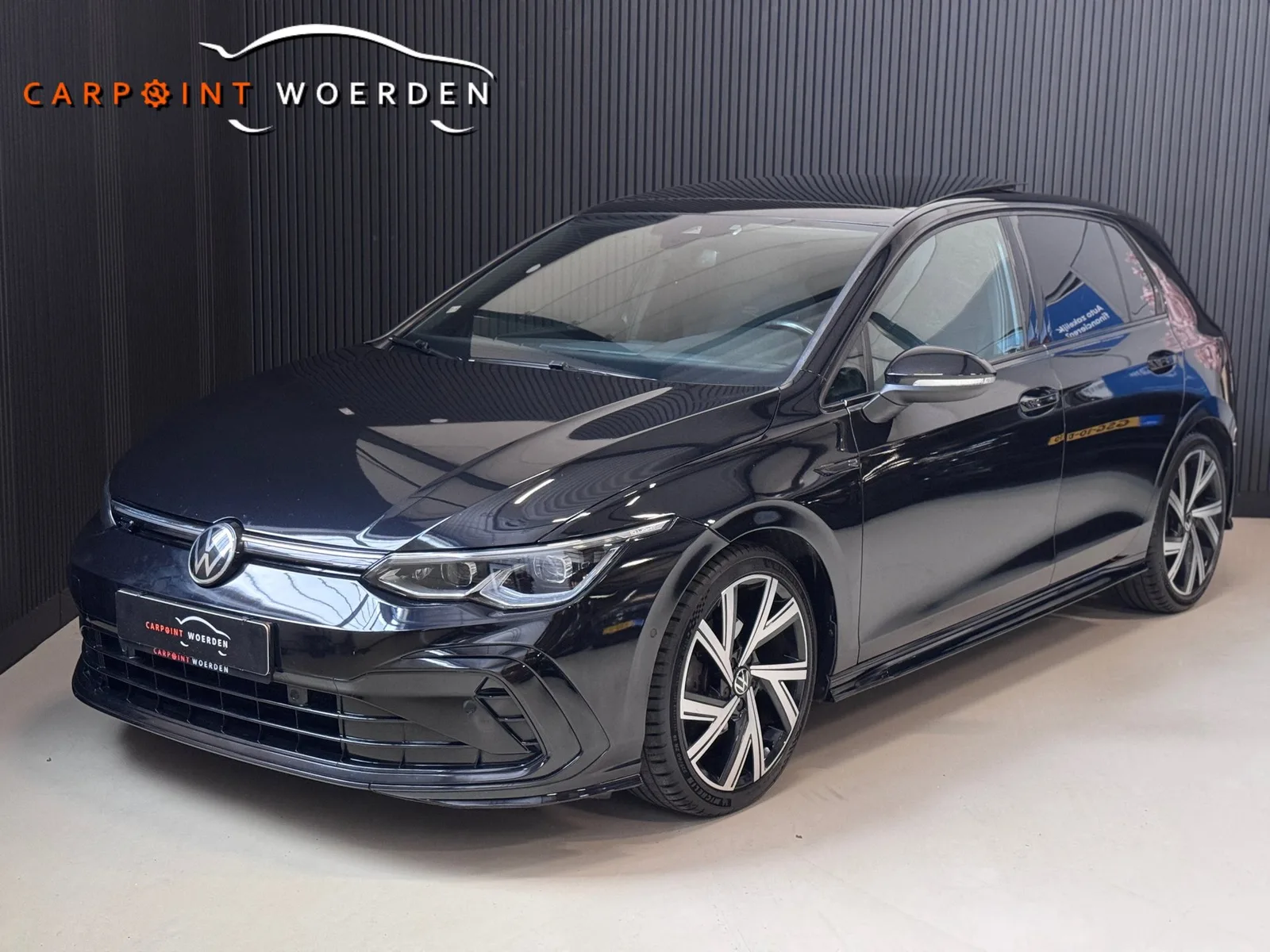 Volkswagen Golf (2021) — foto 1