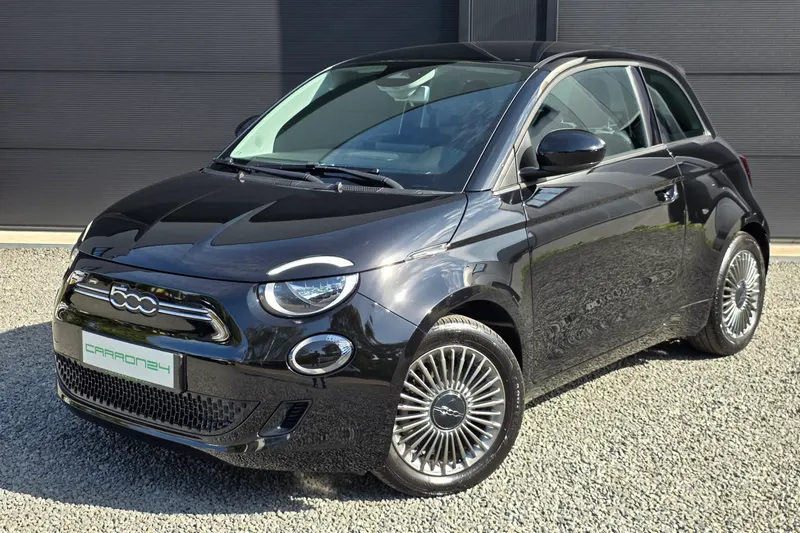 Fiat 500 (2022)