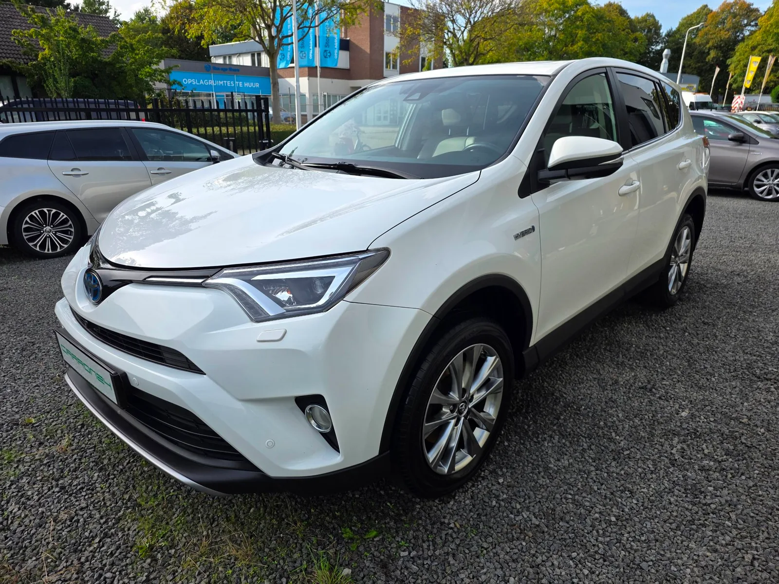 Toyota RAV4 (2016) — foto 1