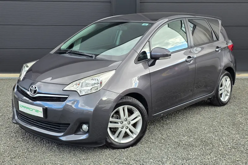 Toyota Verso S (2012)