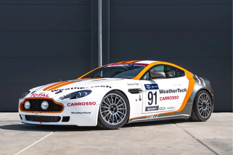 Aston Martin V8 Vantage (2010)