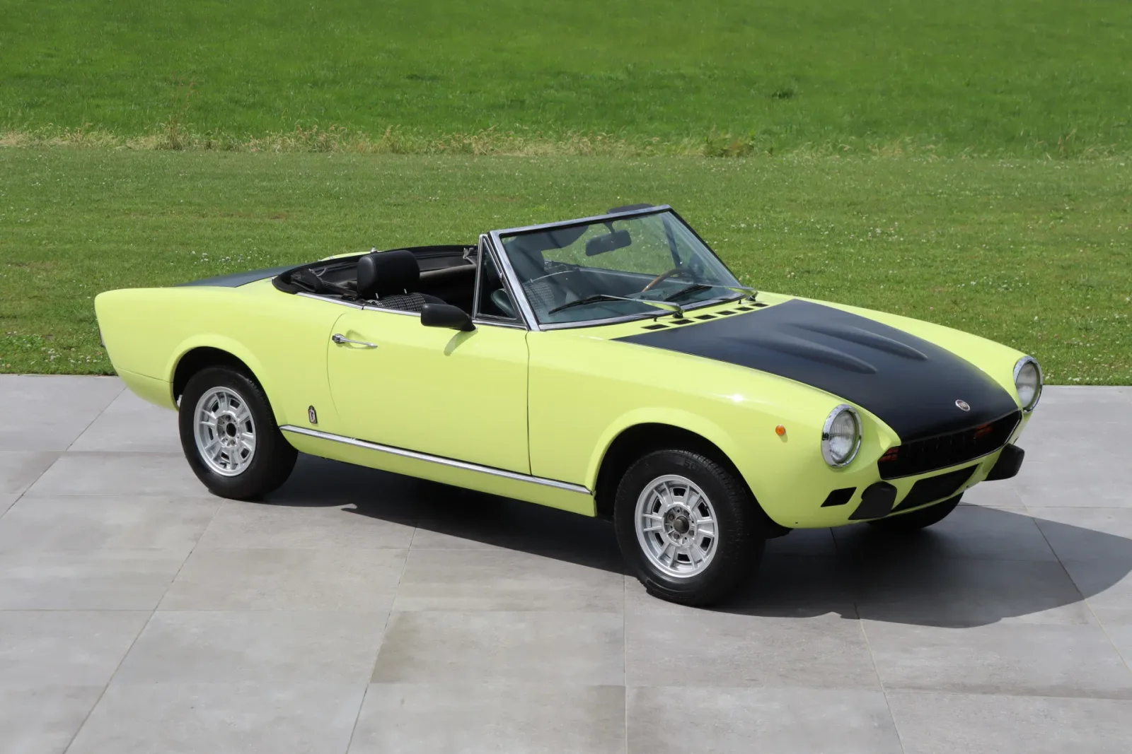 Fiat 124 (1975) — foto 1
