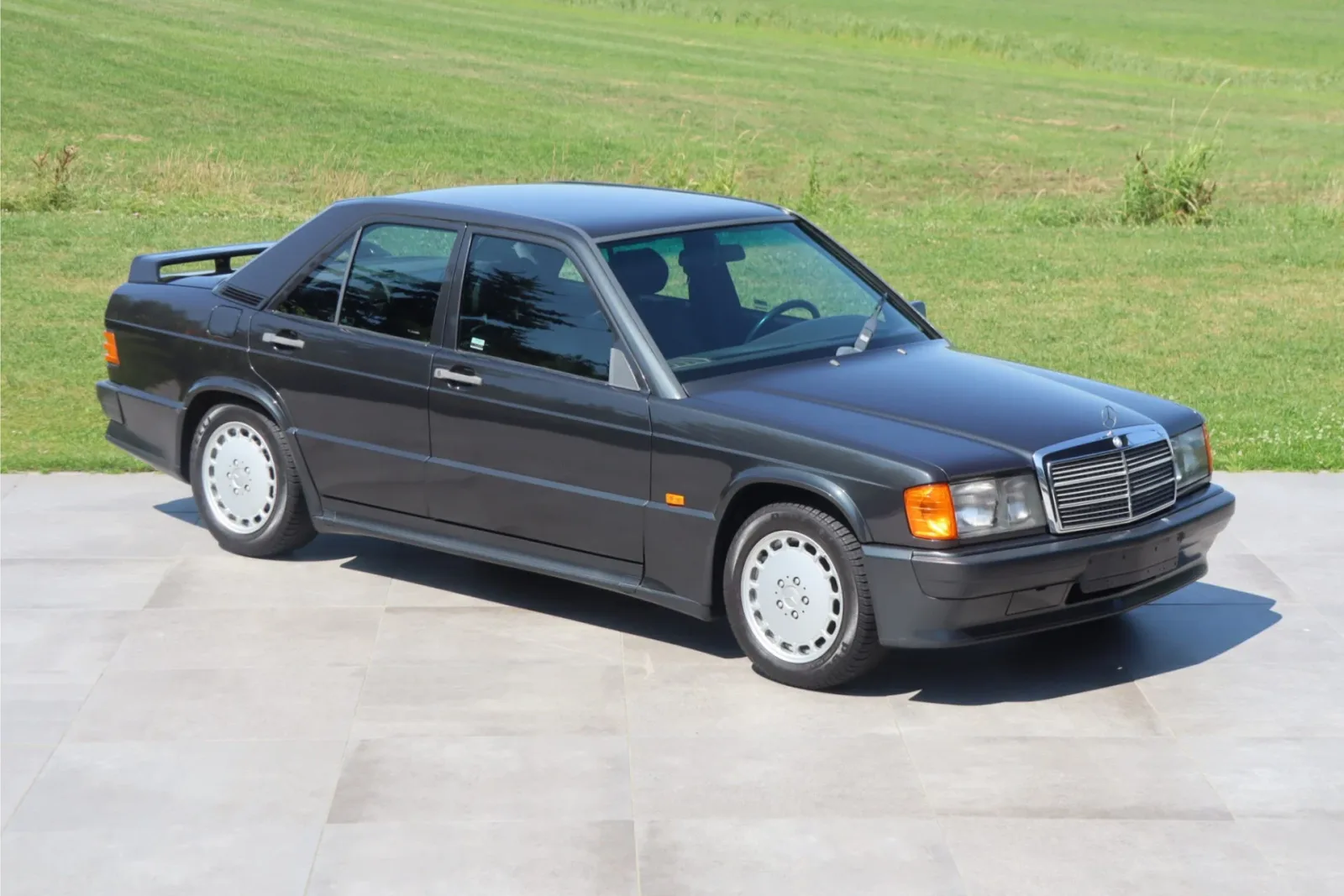 Mercedes-Benz 190-Serie (1986) — foto 1