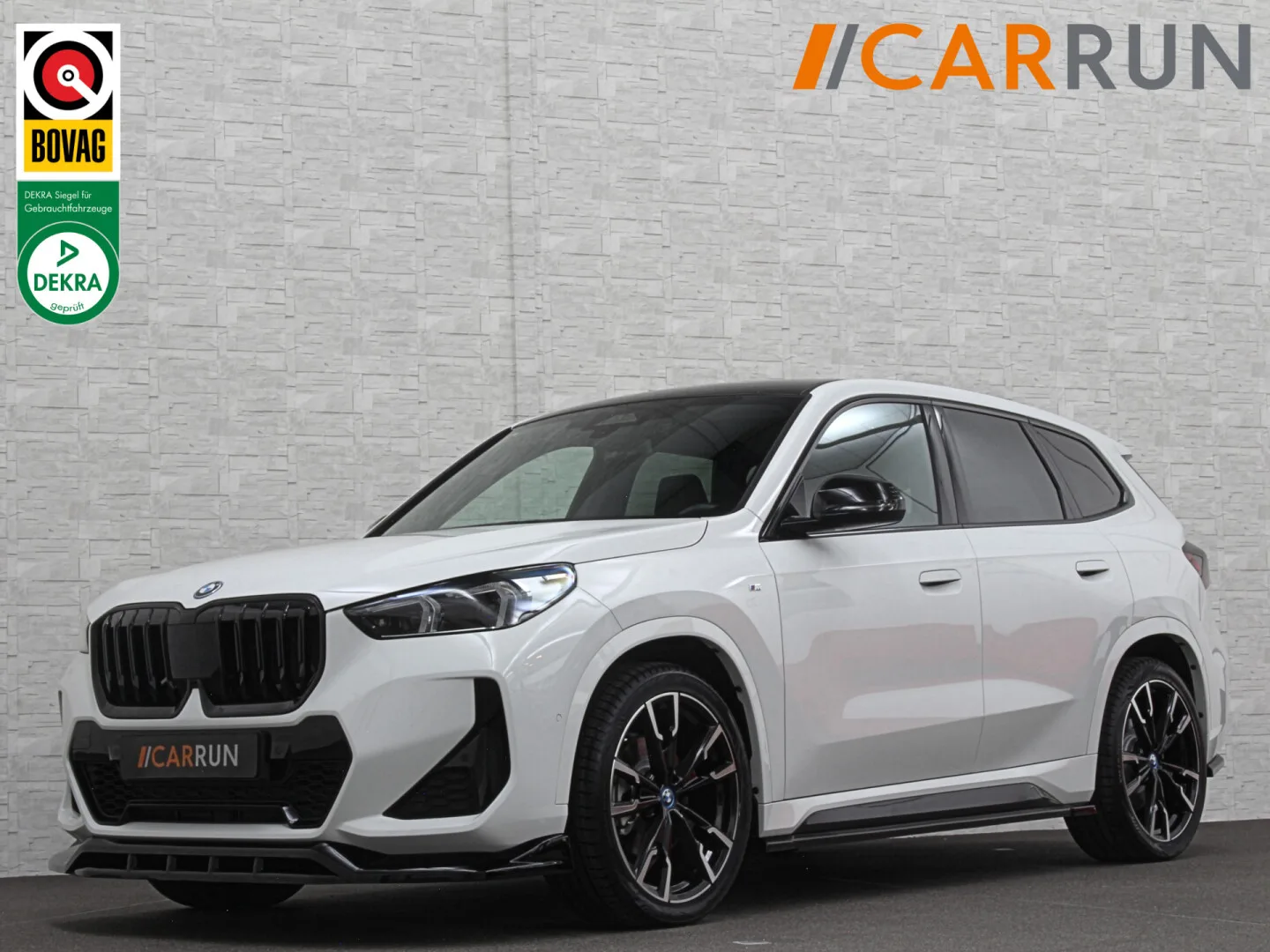BMW iX1 (2023) — foto 1