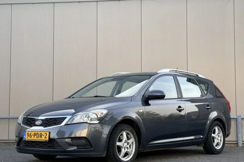 Kia Ceed (2011)