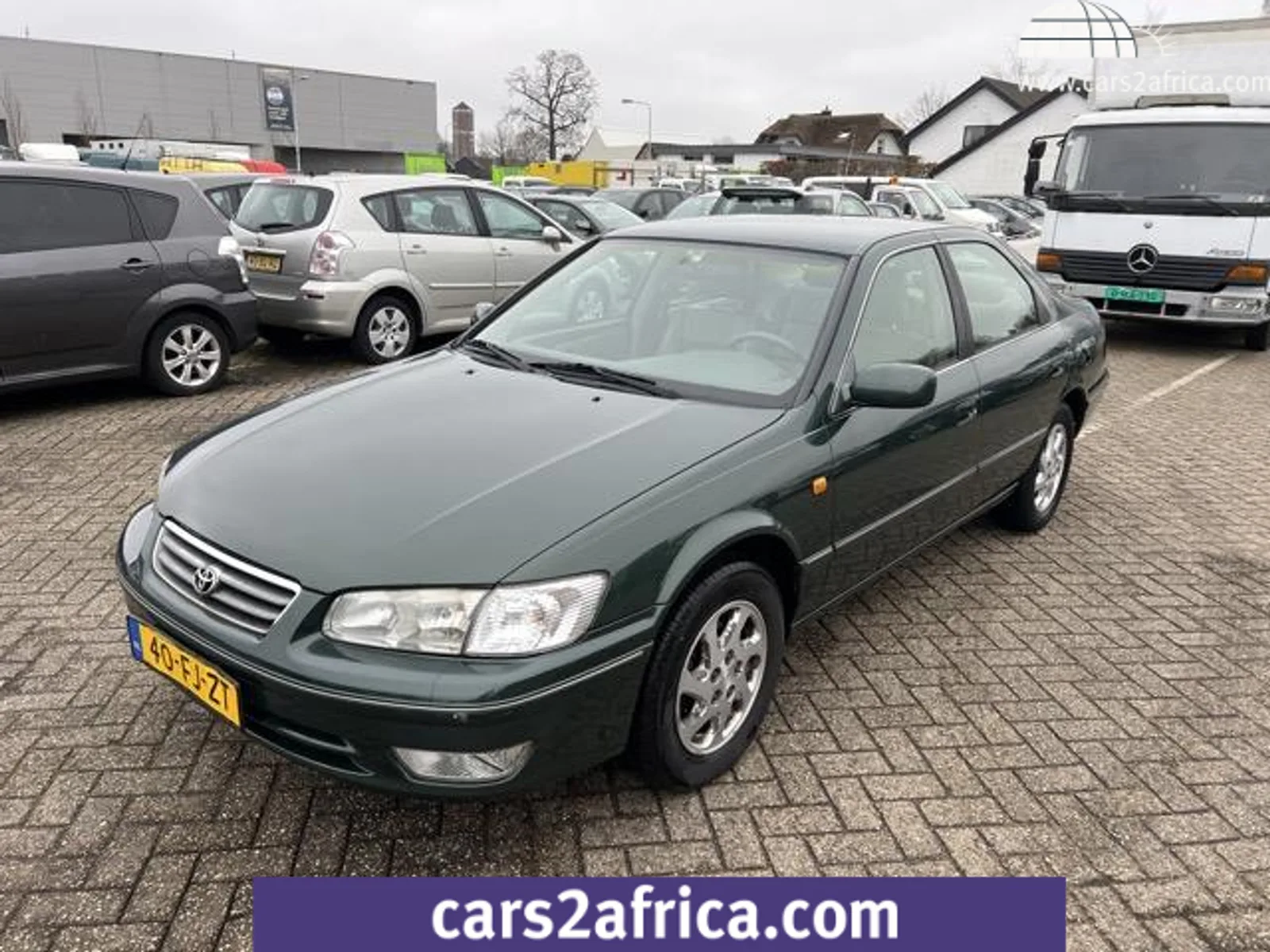 Toyota Camry (2000) — foto 1
