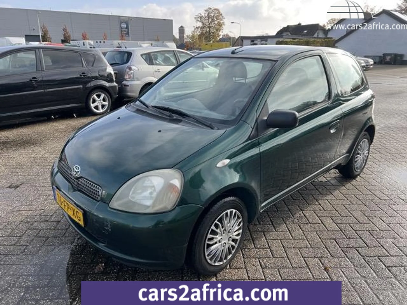 Toyota Yaris (2000) — foto 1