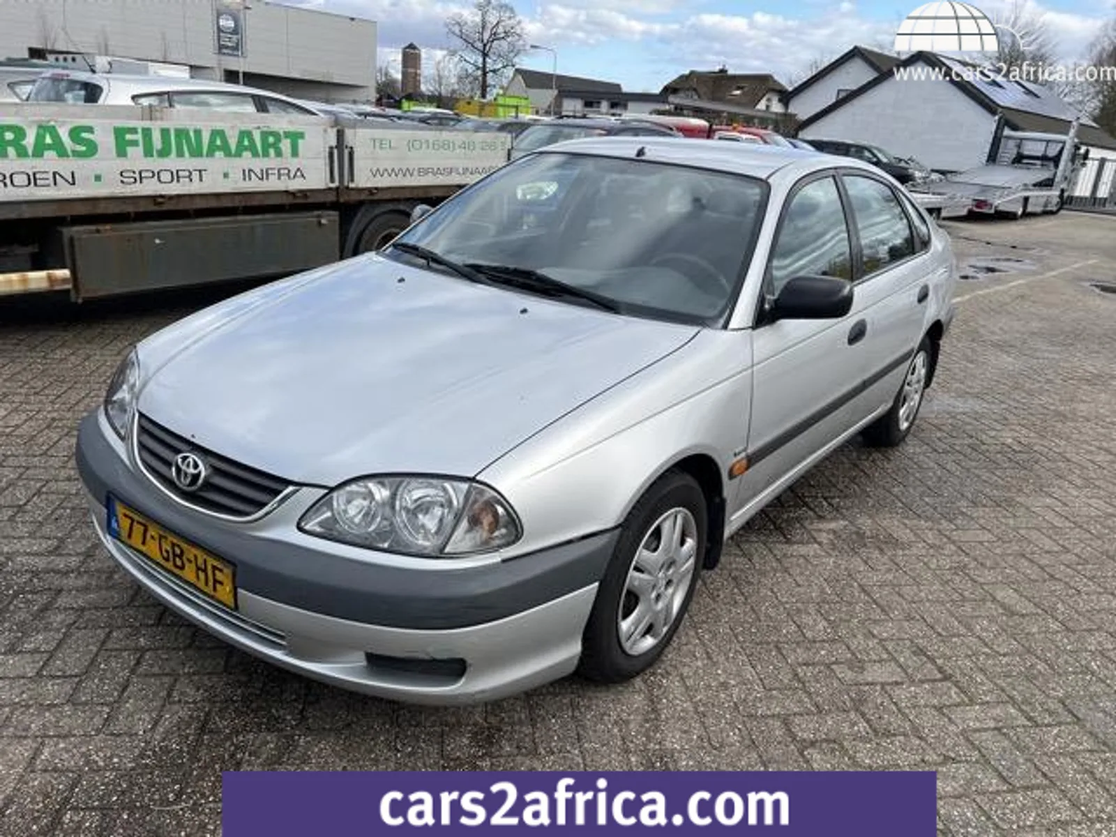 Toyota Avensis (2000) — foto 1