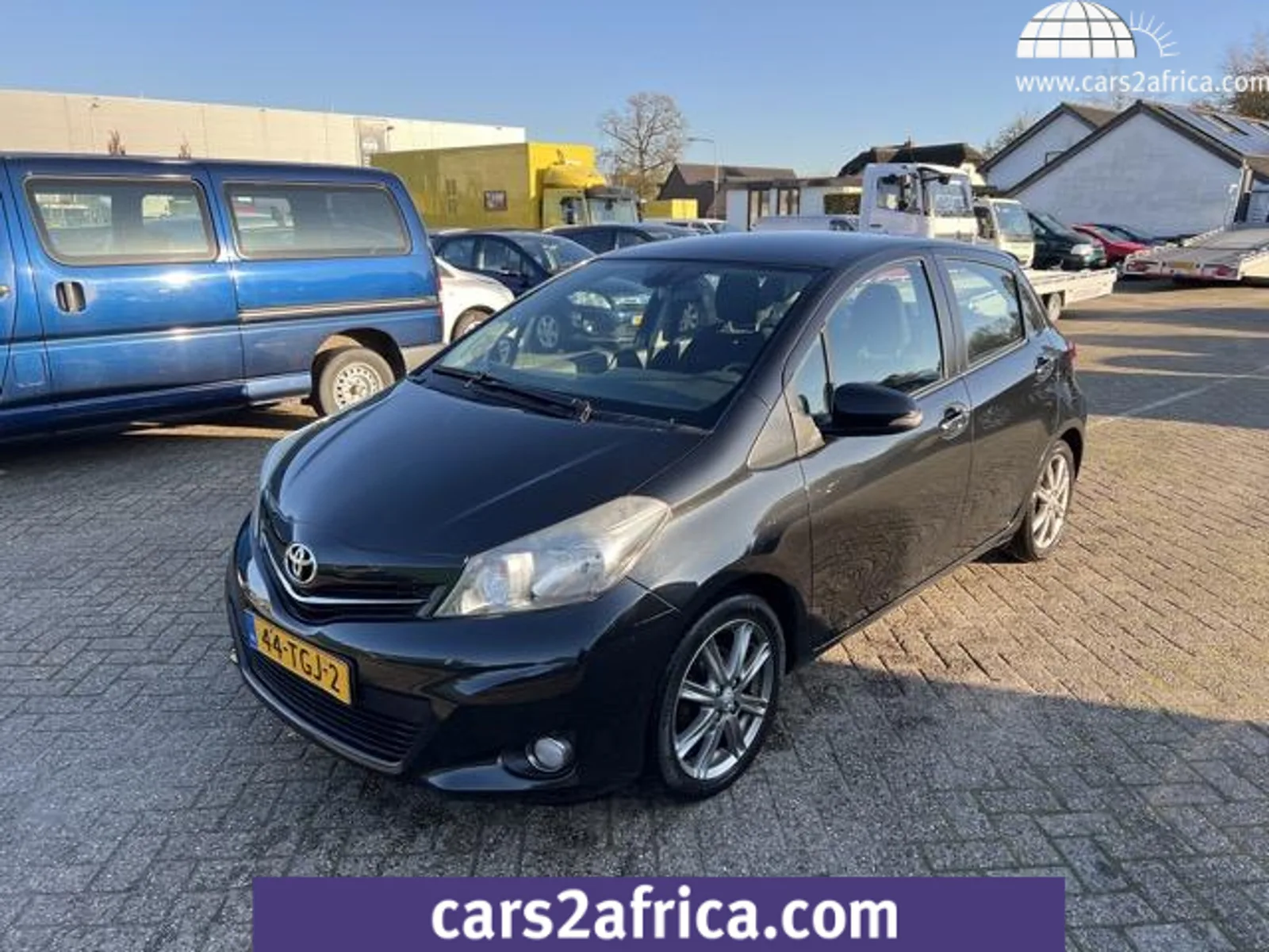 Toyota Yaris (2012) — foto 1