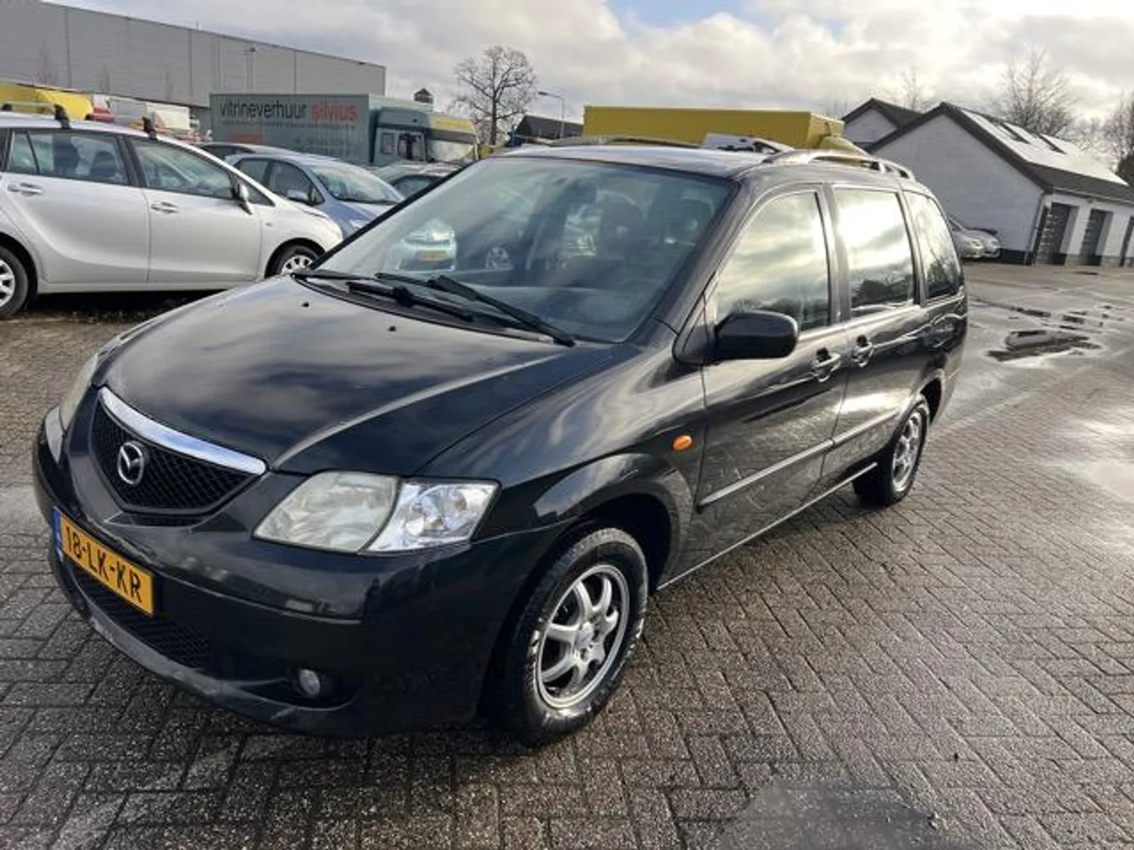Mazda MPV (2003) — foto 1