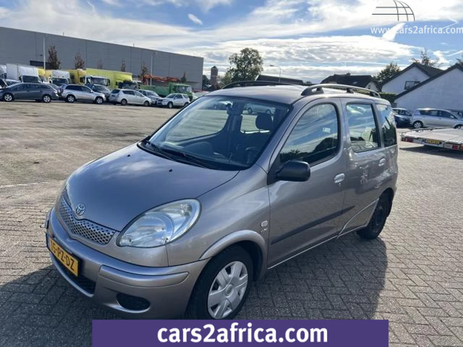 Toyota Yaris Verso (2005) — foto 1
