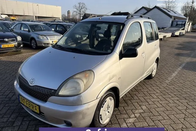 Toyota Yaris Verso (2000)