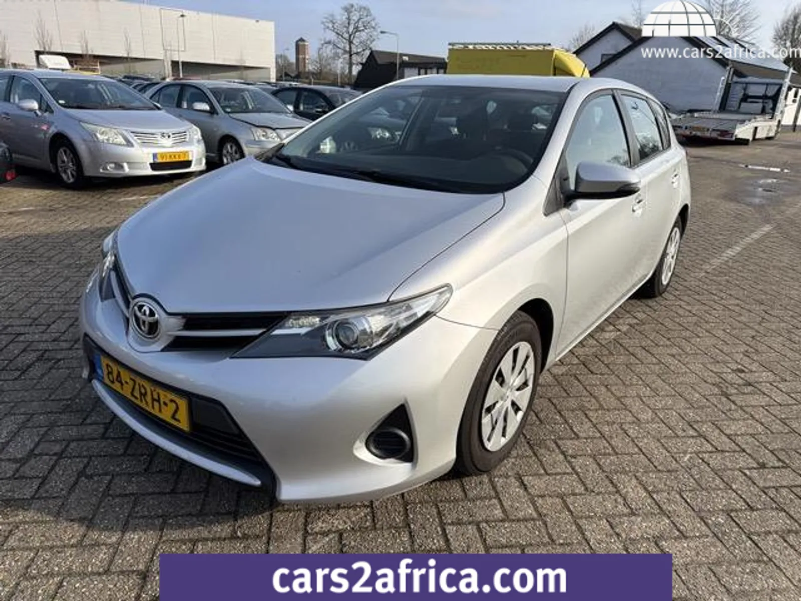 Toyota Auris (2013) — foto 1