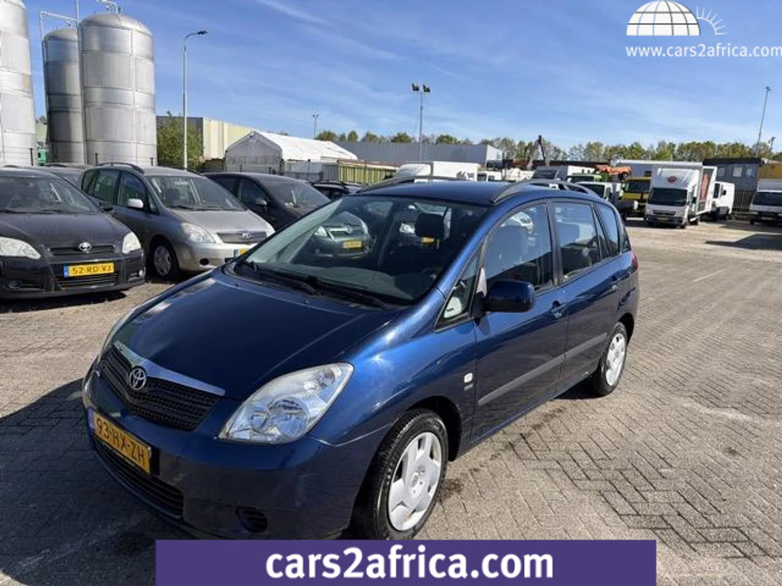 Toyota Corolla Verso (2002) — foto 1