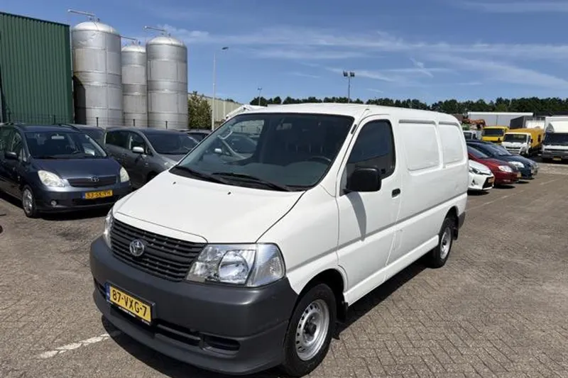 Toyota HiAce (2008)