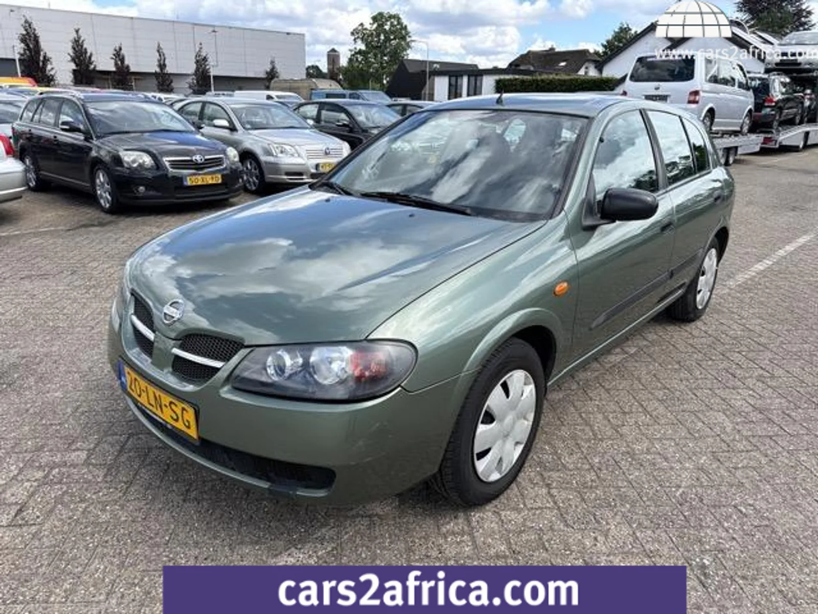 Nissan Almera (2003) — foto 1