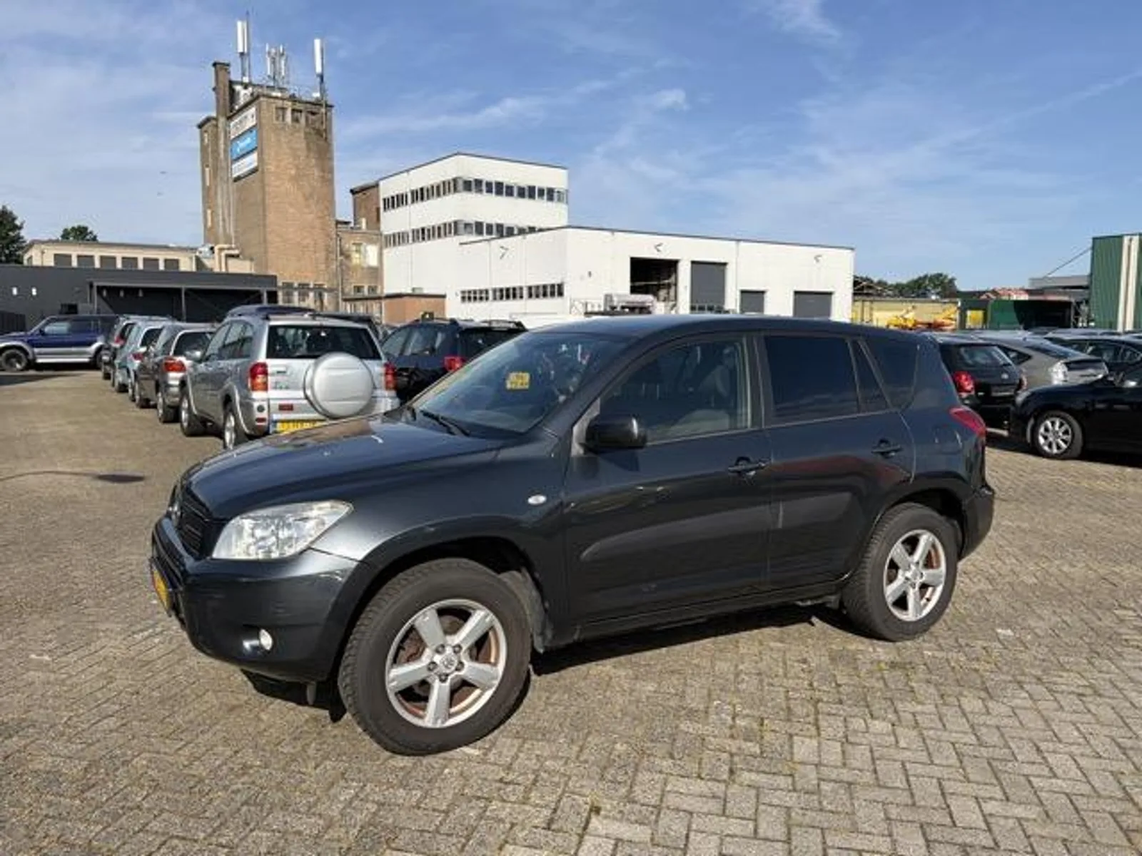 Toyota RAV4 (2007) — foto 1