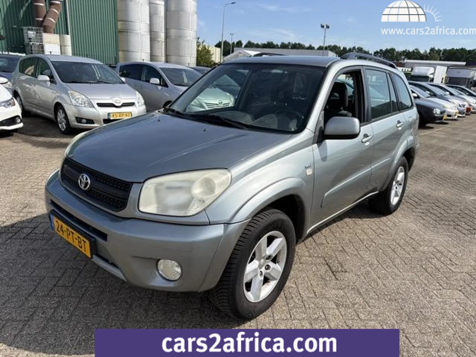 Toyota RAV4 (2004) — foto 1