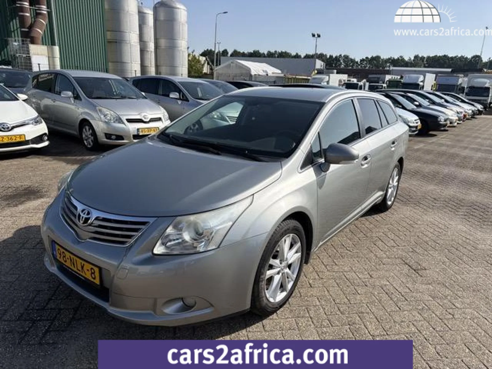 Toyota Avensis (2010) — foto 1
