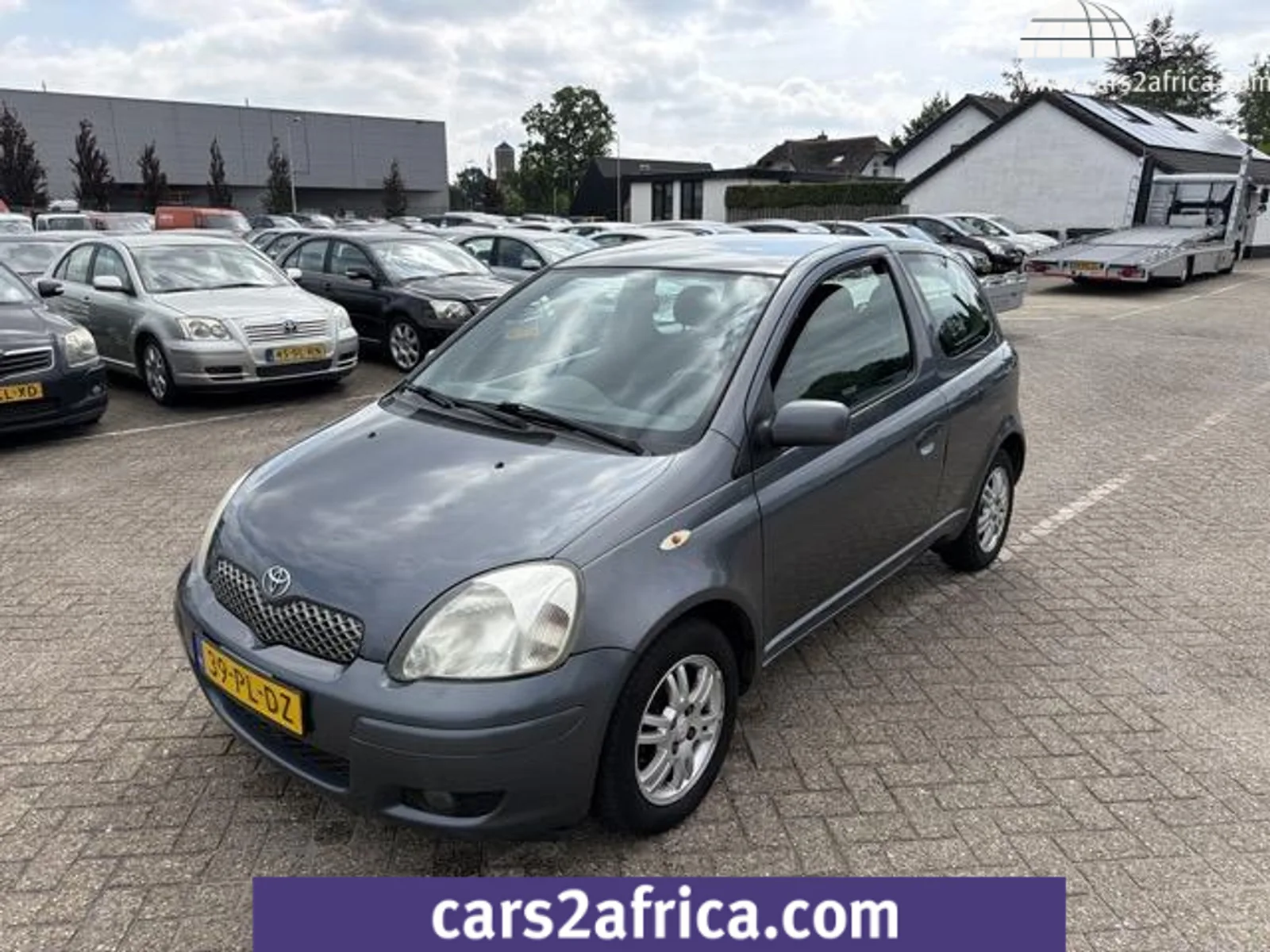 Toyota Yaris (2004) — foto 1