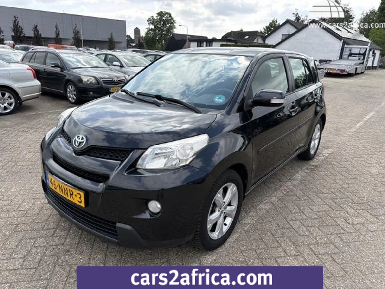 Toyota Urban Cruiser (2010) — foto 1