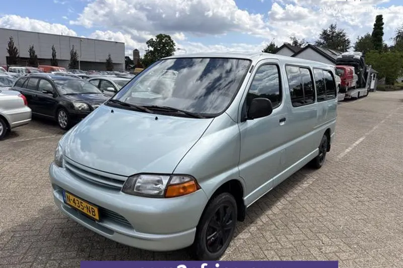 Toyota HiAce (1998)