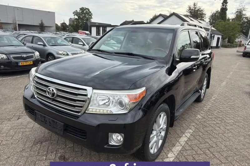 Toyota Land Cruiser (2013)