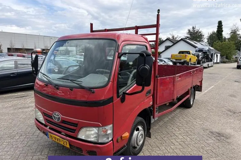 Toyota Dyna (2012)
