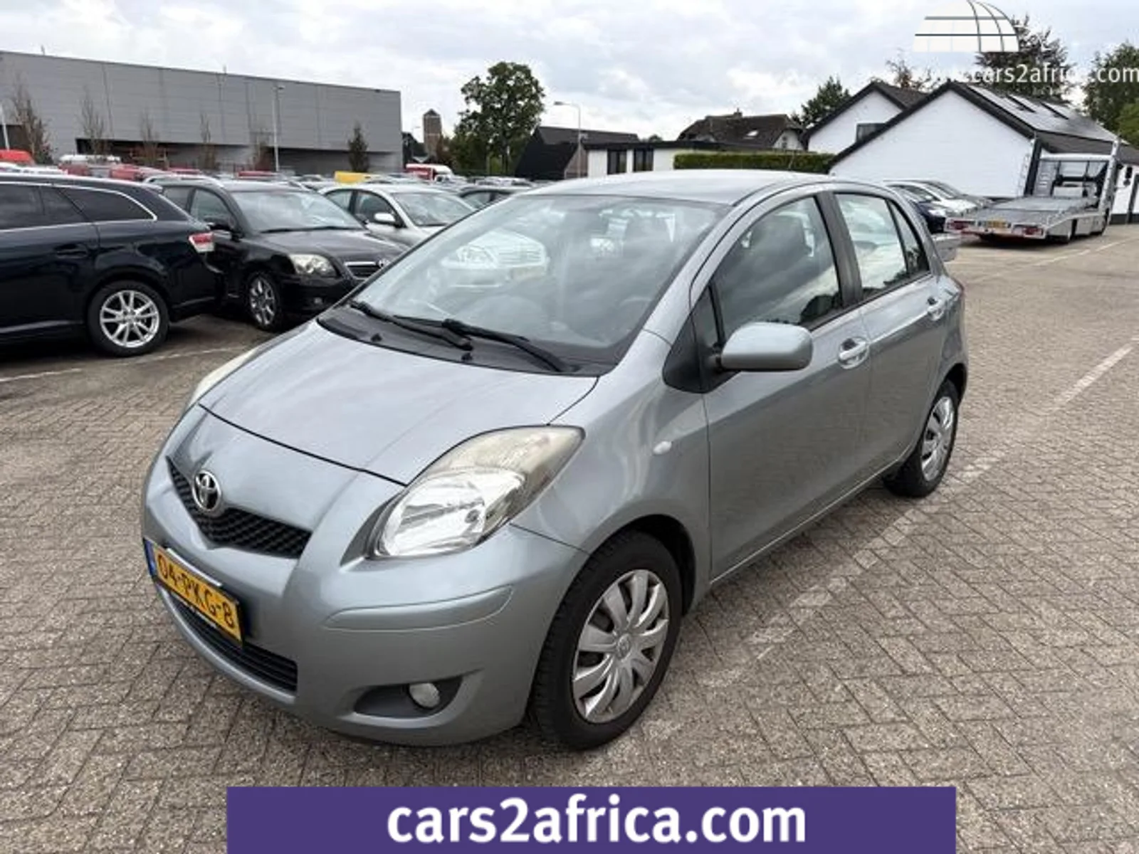 Toyota Yaris (2011) — foto 1