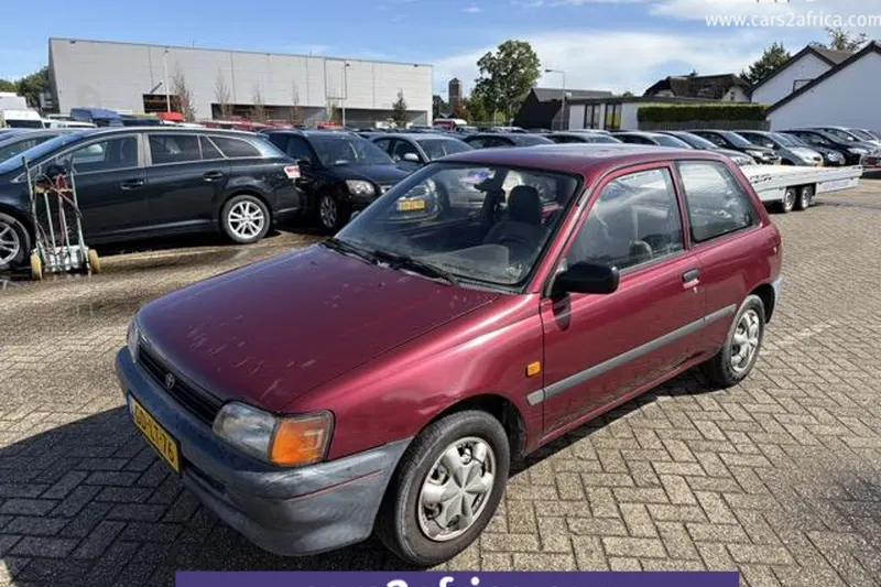 Toyota Starlet (1993)