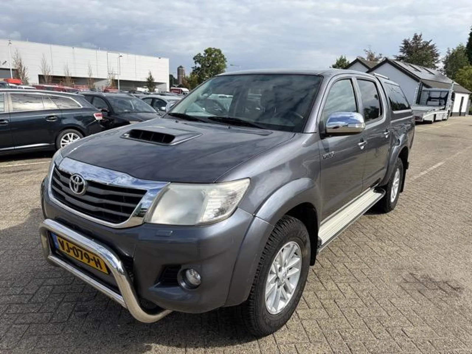 Toyota Hilux (2014) — foto 1
